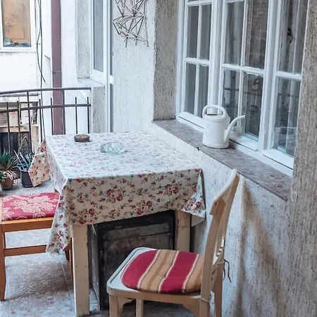 Rustic Central Belgrade Stay Exterior photo