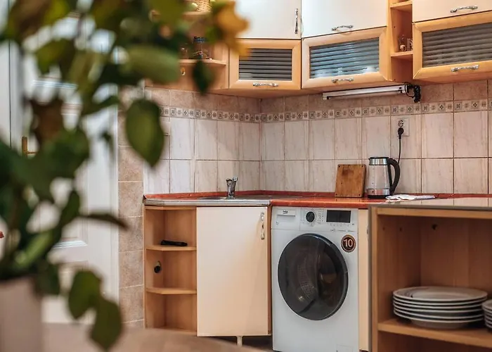 Rustic Central Belgrade Stay