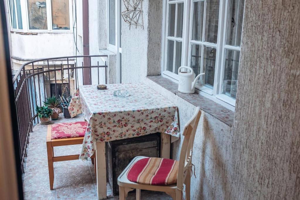 Rustic Apartment *